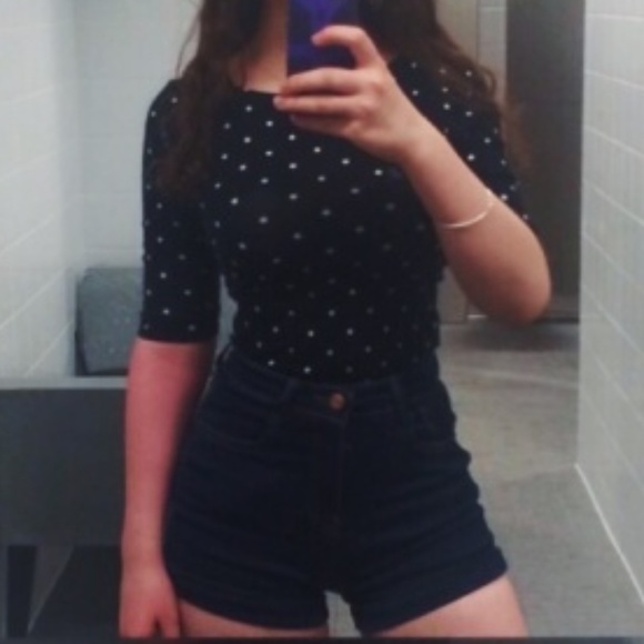 Retro Black-and-White Polka Dot Top - Picture 3 of 4